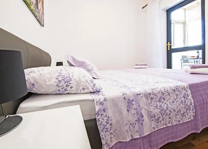 Apartment Perojka *
